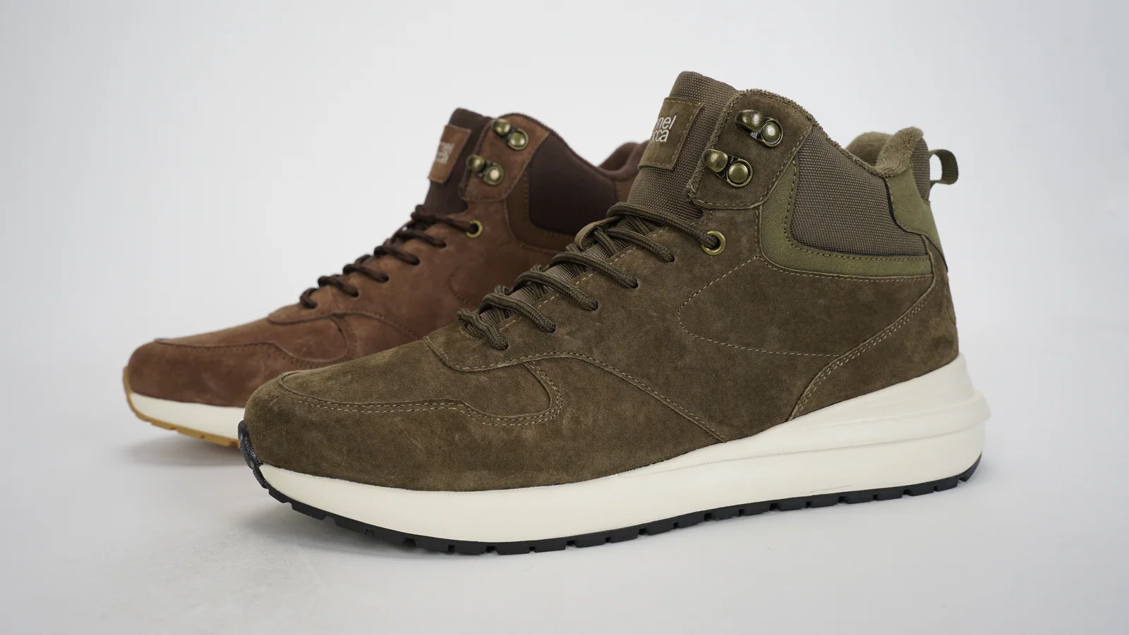 Calzado outdoor 03 — Gris